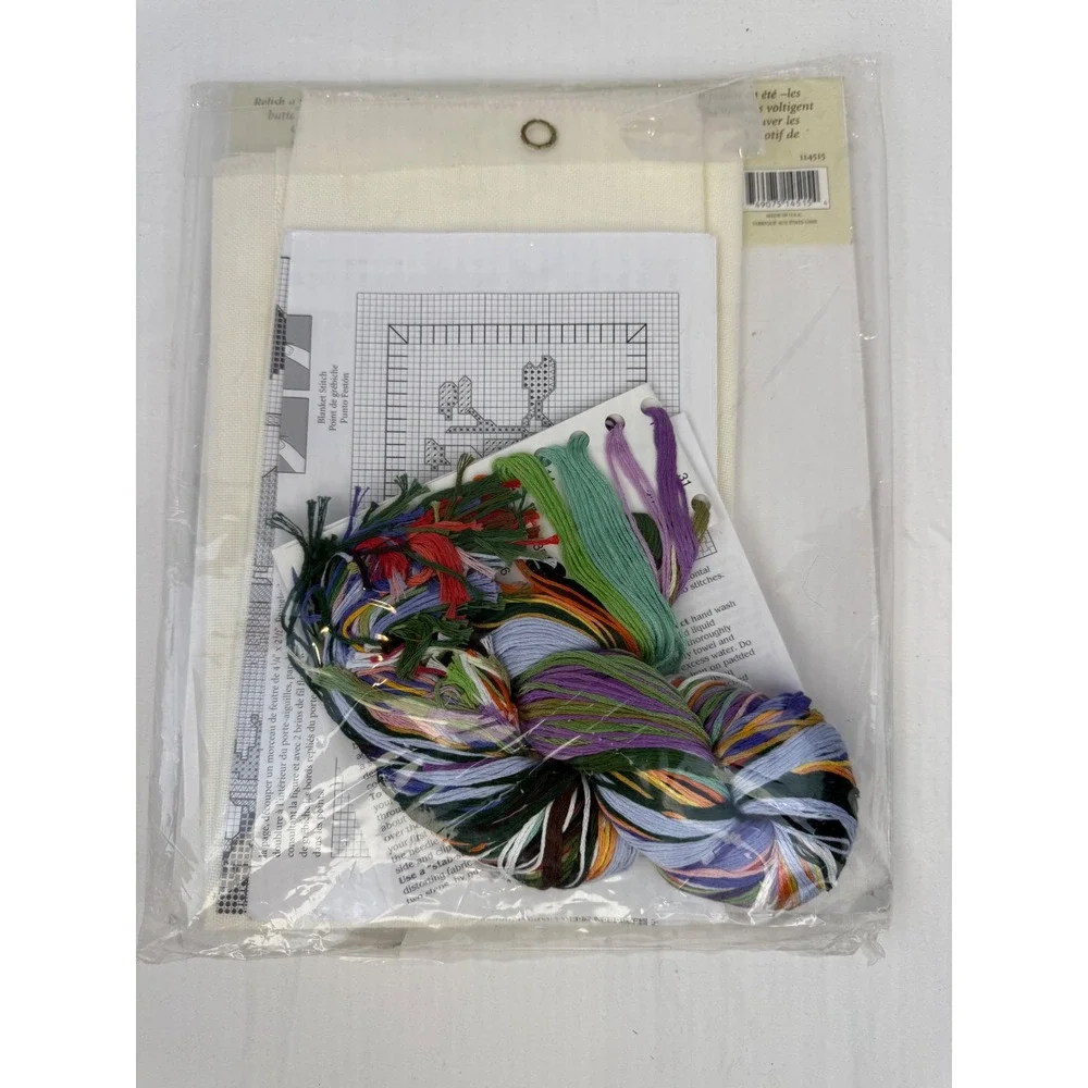 Leisure‎ Arts Works of Heart Summer Garden Cross Stitch Kit 114515